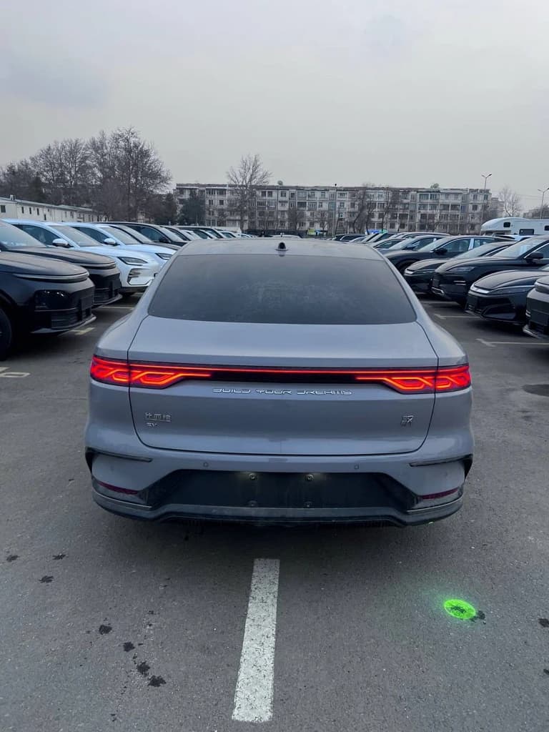 BYD Han 2024 — 2
