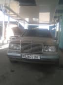 Mercedes-Benz W124 1990