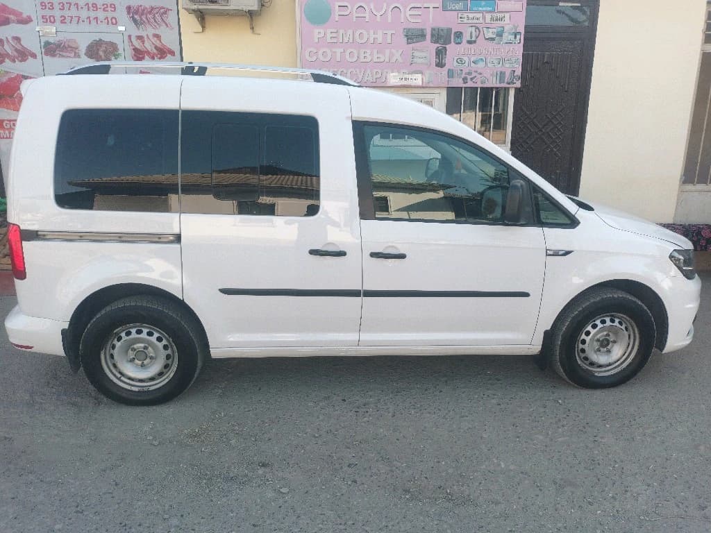 Volkswagen Caddy 2022 — 1