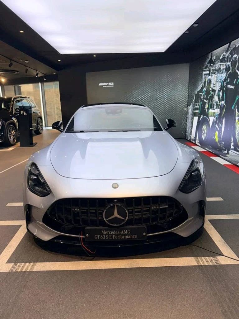 Mercedes-Benz AMG GT 2026 — 3