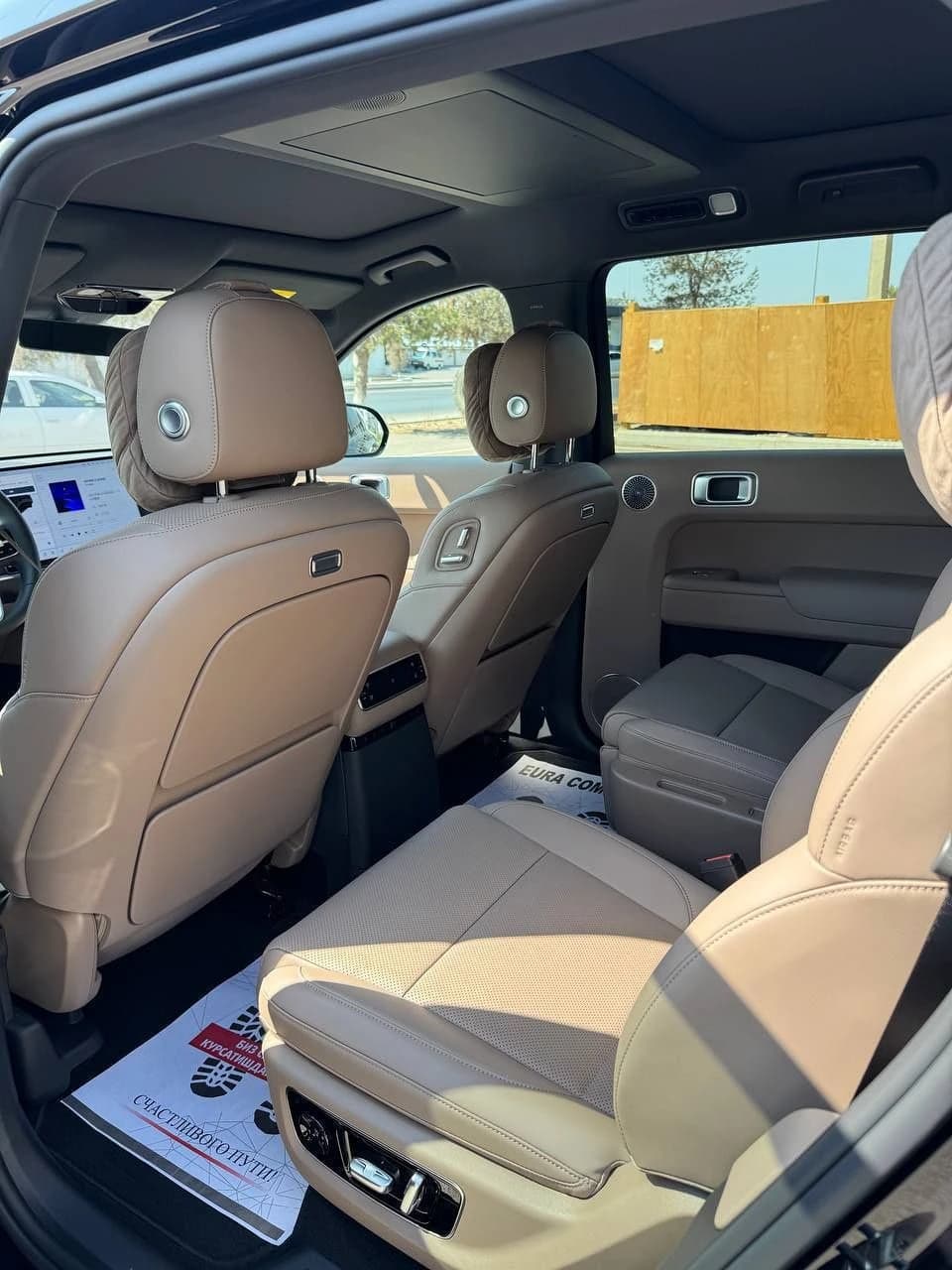 LiXiang L9 2025 — 4