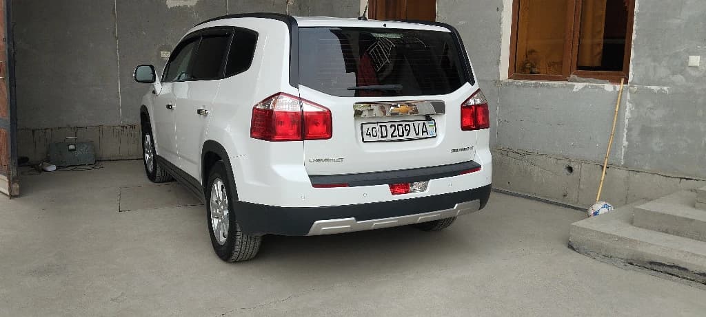 Chevrolet Orlando 2017 — 2