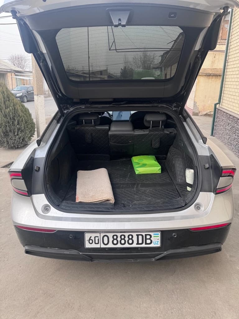 Xpeng P7+ 2025 — 5