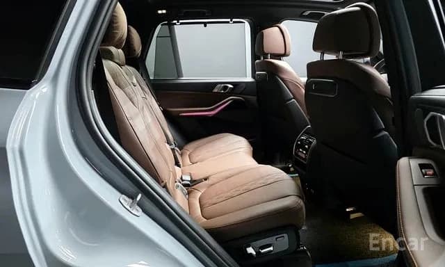 BMW X5 M 2026 — 8