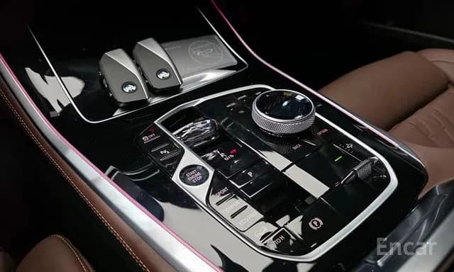 BMW X5 M 2026 — 10