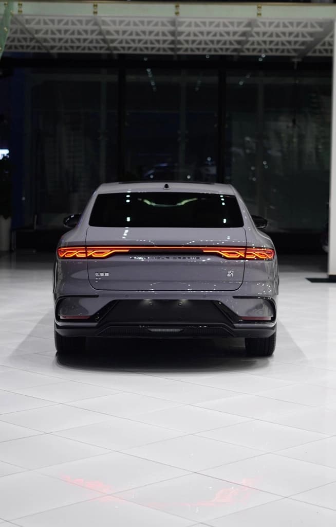 BYD Han 2024 — 3