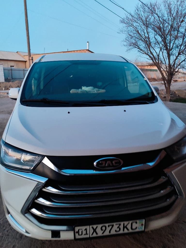 JAC M4 2023 — 2