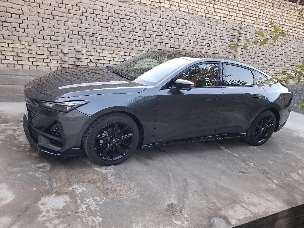 Changan UNI-V 2024 — 4