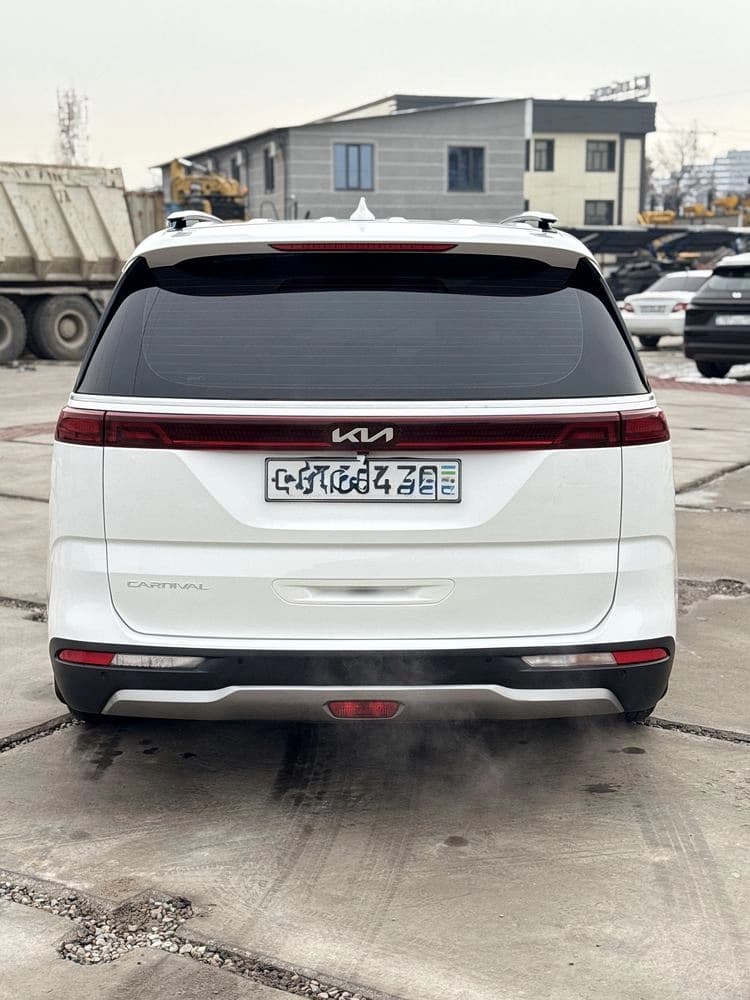 Kia Carnival 2022 — 4