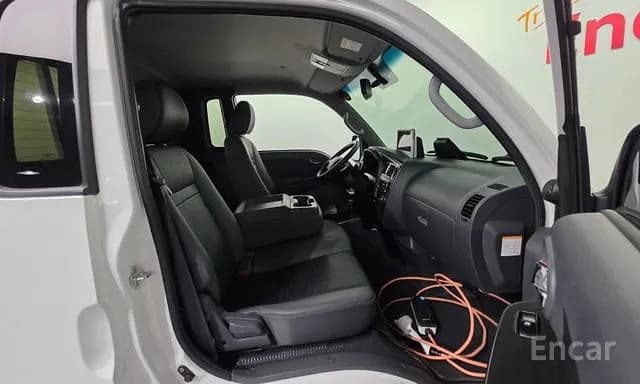 Kia Bongo 2023 — 10