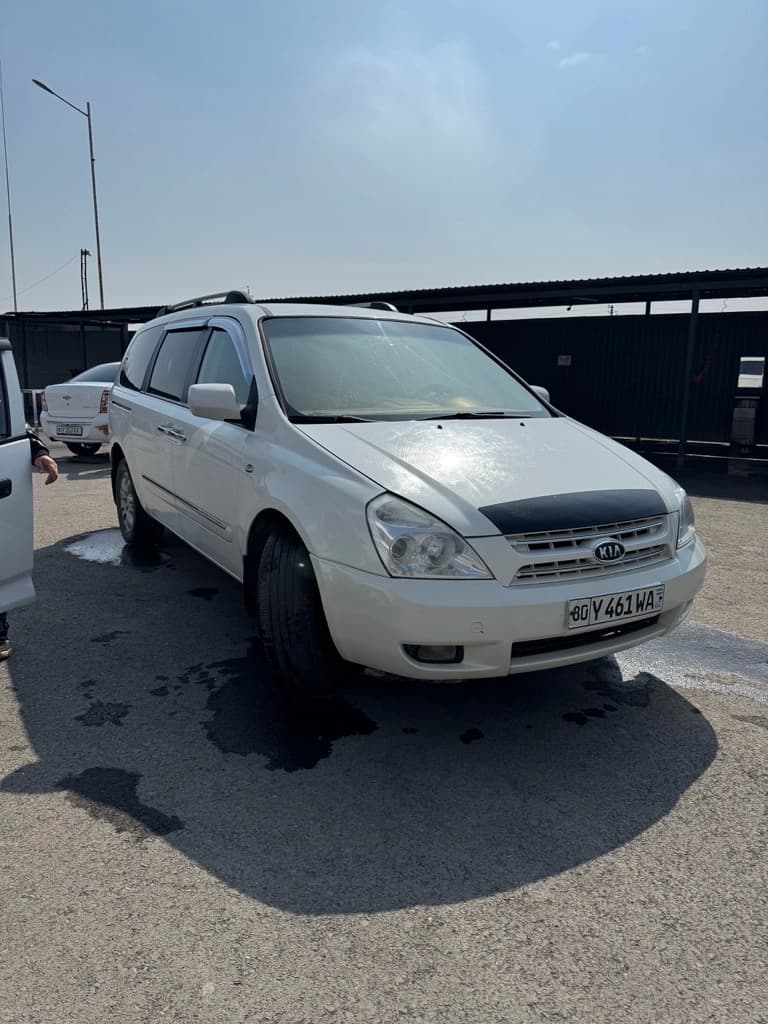 Kia Carnival 2008 — 3