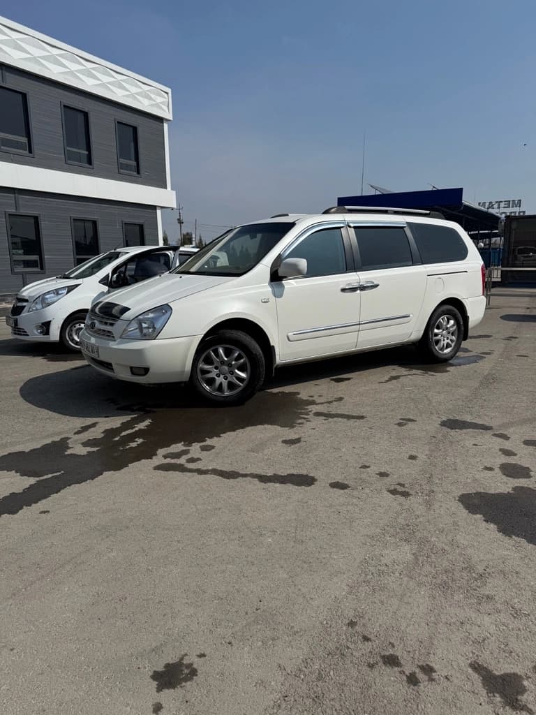 Kia Carnival 2008 — 4