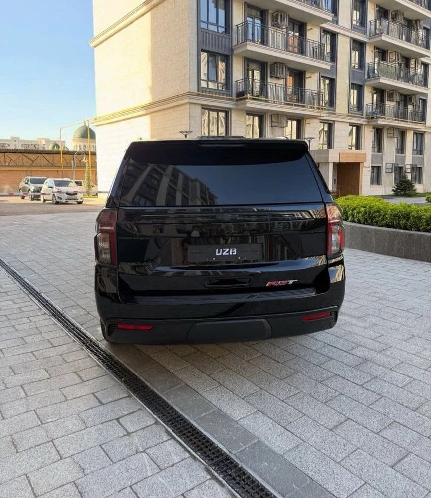 Chevrolet Tahoe 2023 — 4