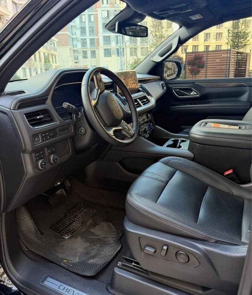 Chevrolet Tahoe 2023 — 8