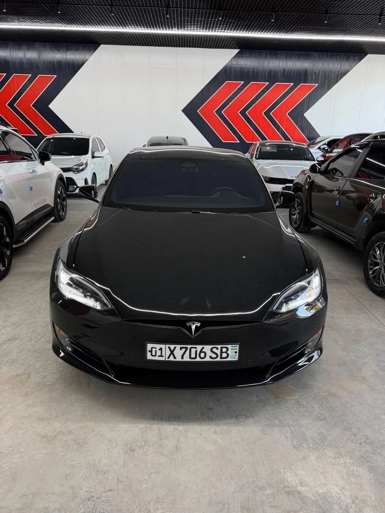 Tesla Model S 2017 — 3