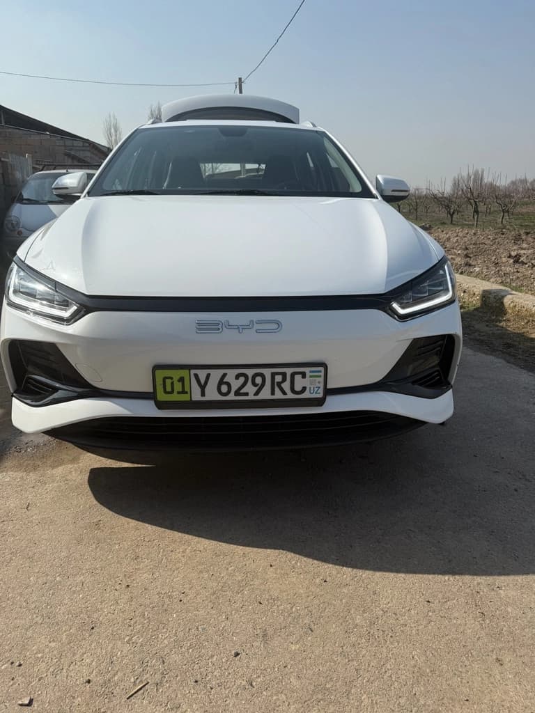 BYD E2 2024 — 1