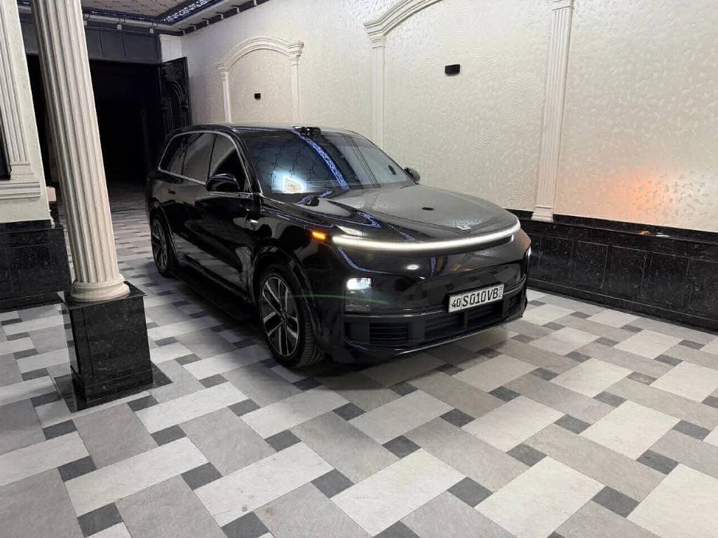 LiXiang L9 2023 — 3