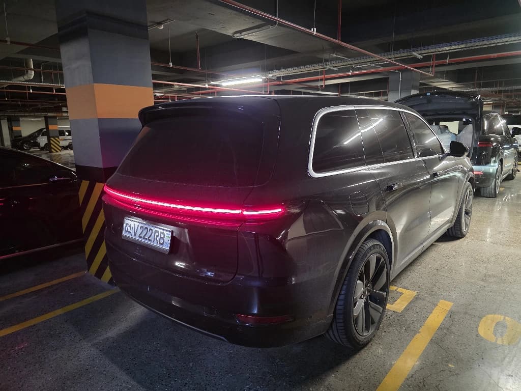 LiXiang L9 2023 — 1