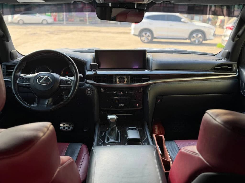 Lexus LX 2019 — 9