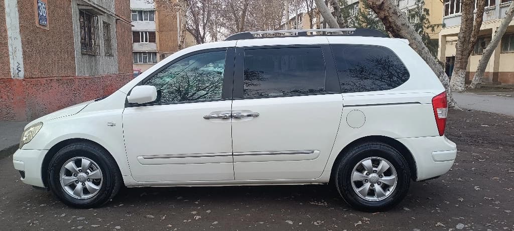 Kia Carnival 2007 — 2