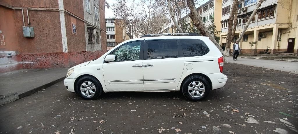 Kia Carnival 2007 — 3