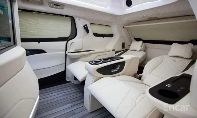 Kia Carnival 2025 — 4