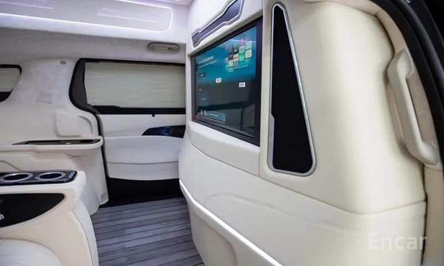 Kia Carnival 2025 — 9