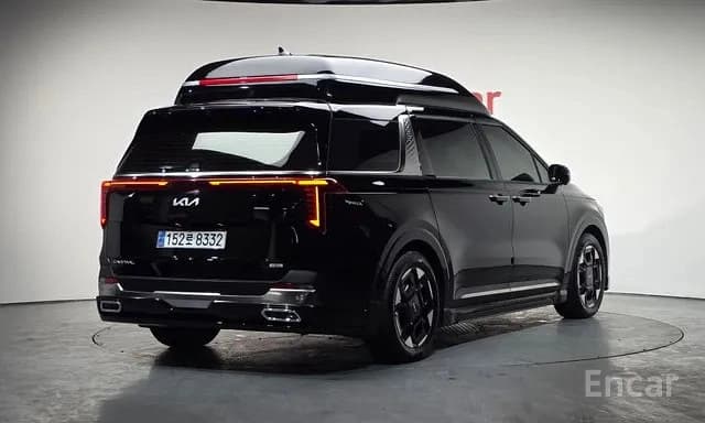 Kia Carnival 2025 — 2