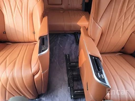 Kia Carnival 2025 — 9