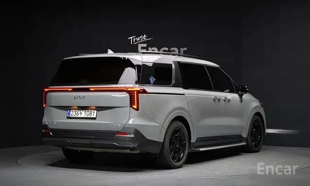 Kia Carnival 2025 — 4