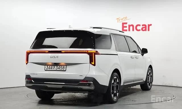 Kia Carnival 2025 — 2