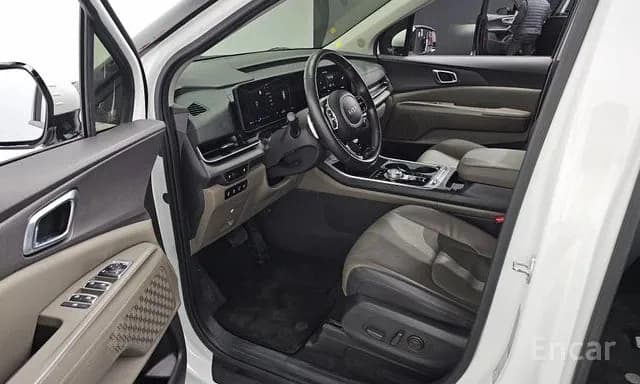Kia Carnival 2025 — 8