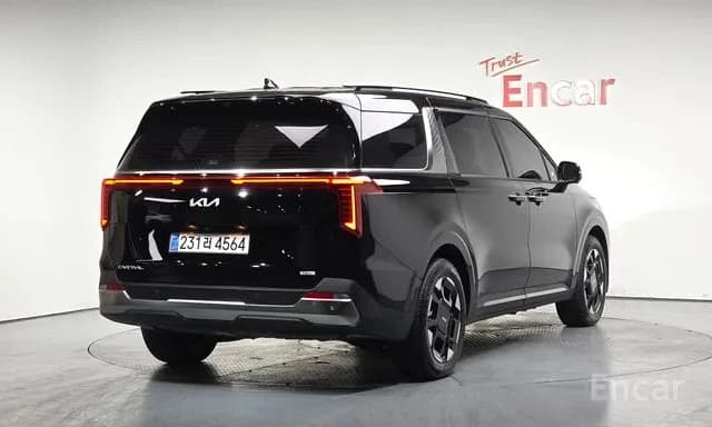 Kia Carnival 2025 — 2