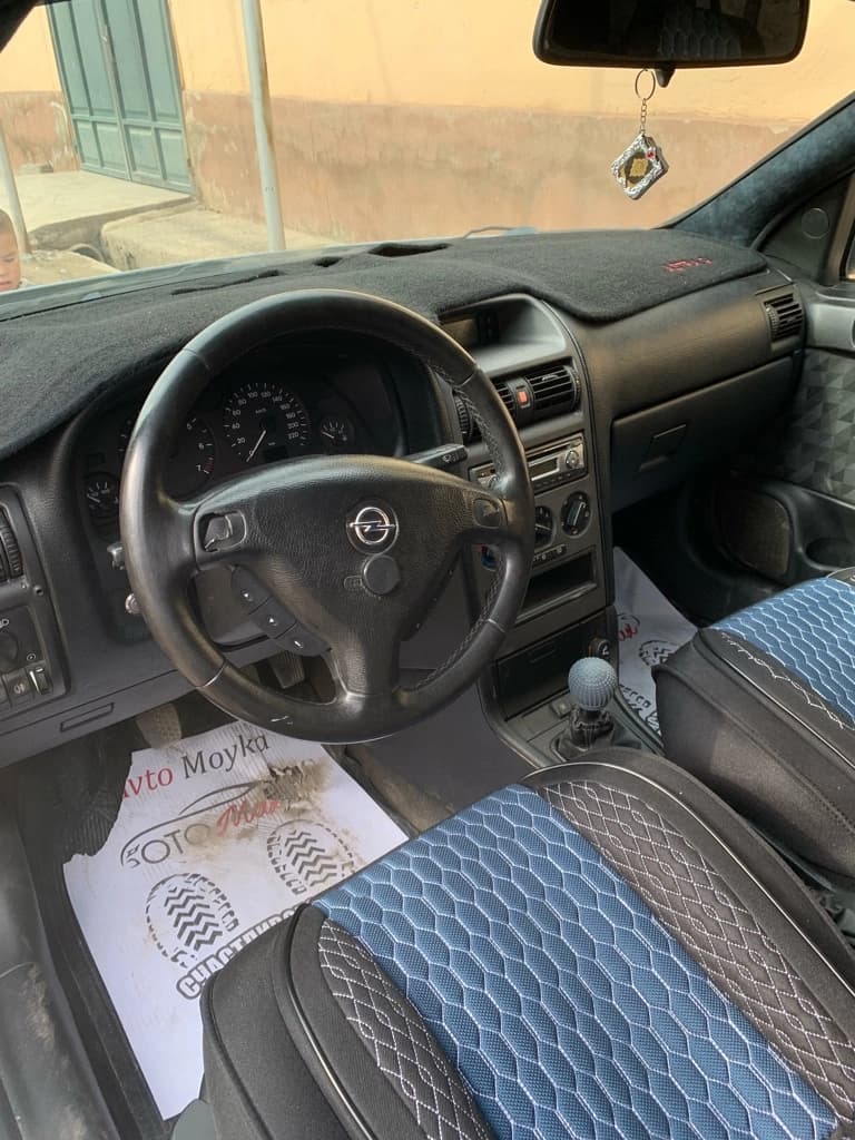 Opel Astra 2000
