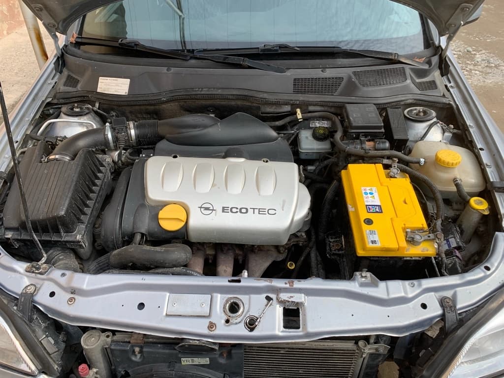 Opel Astra 2000 — 3