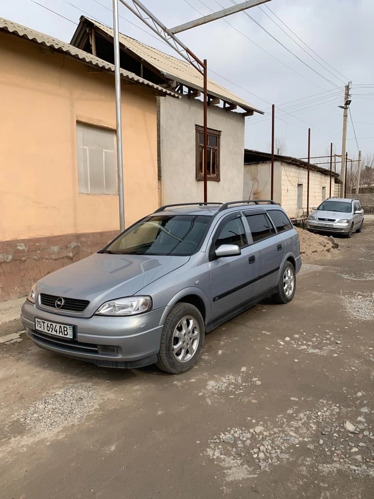 Opel Astra 2000 — 4