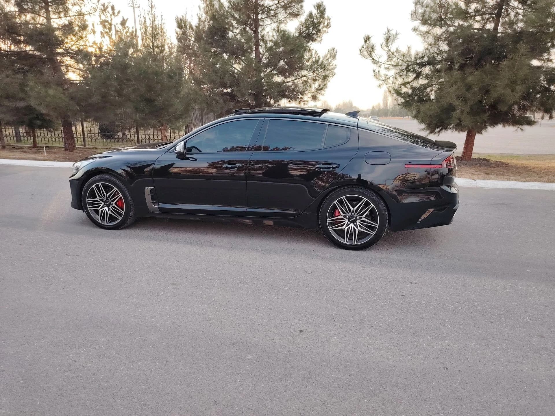 Kia Stinger 2023 — 3