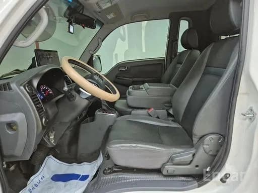 Kia Bongo 2023 — 10