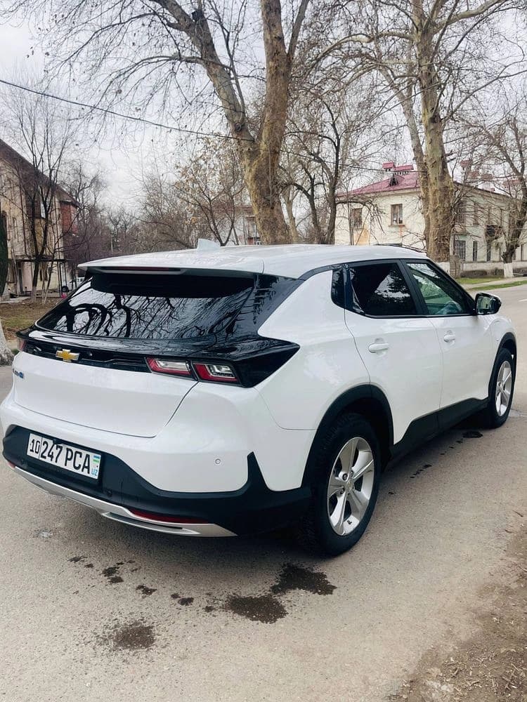Chevrolet Menlo 2022 — 3