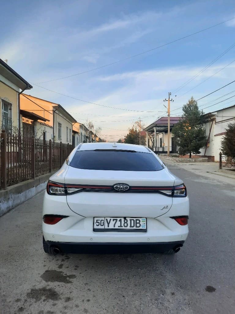 JAC J7 2021 — 4