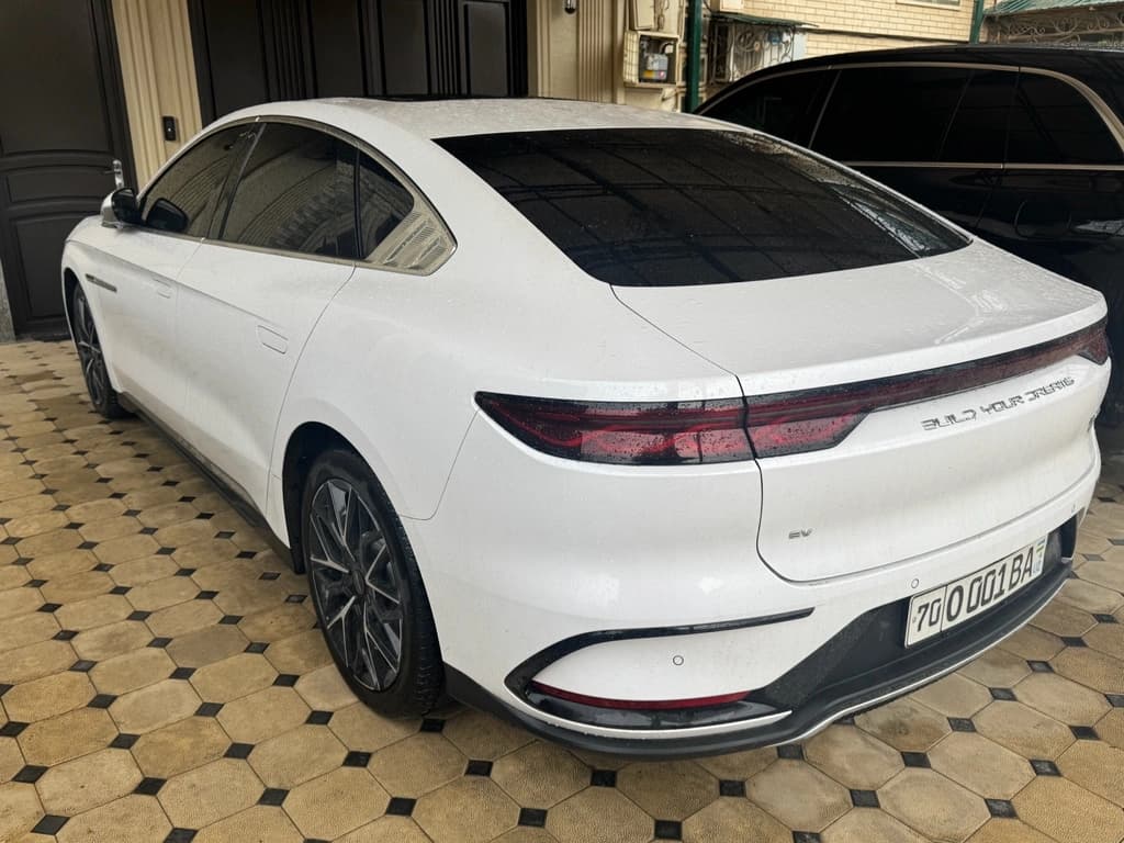 BYD Han 2024 — 1