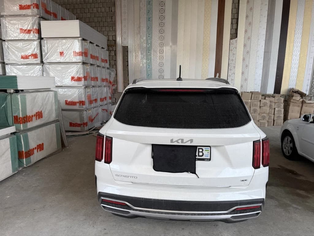 Kia Sorento 2023 — 4