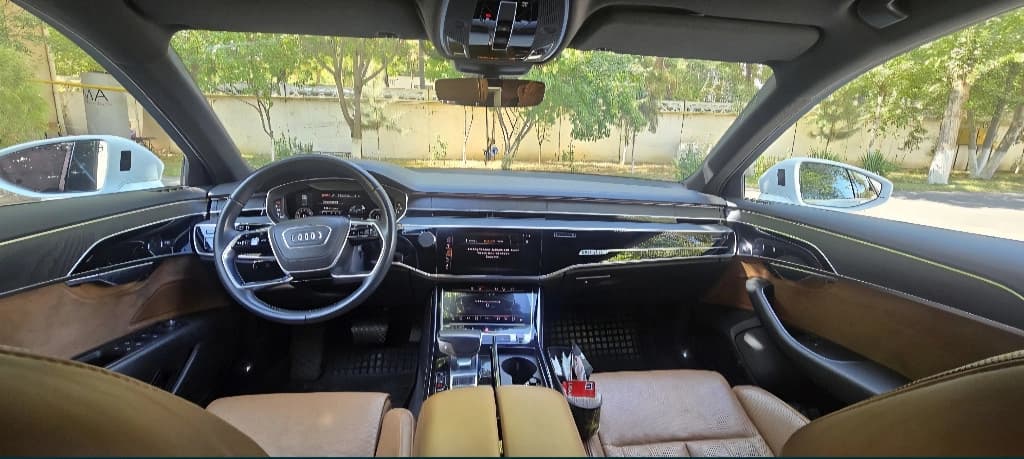Audi A8 2018 — 4