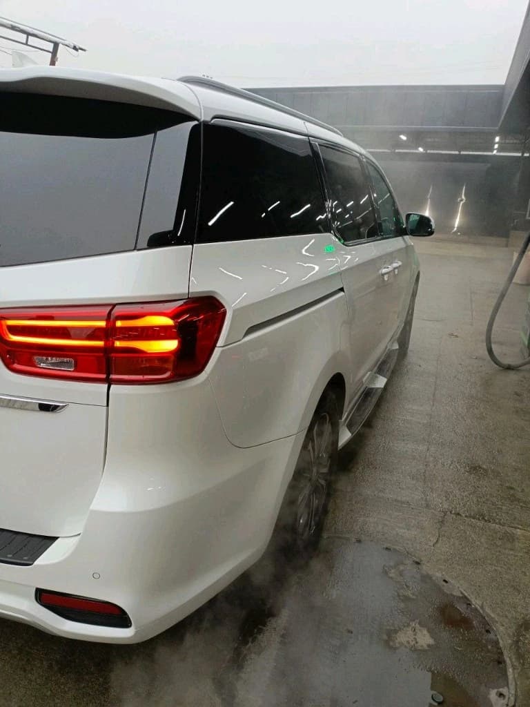 Kia Carnival 2020 — 4