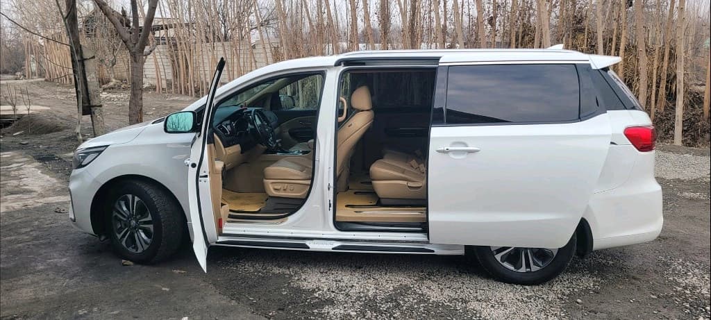 Kia Carnival 2020 — 6