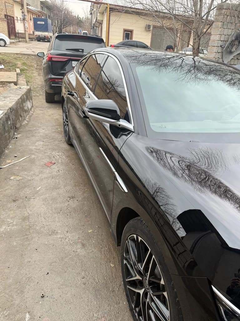 BYD Han 2025 — 3