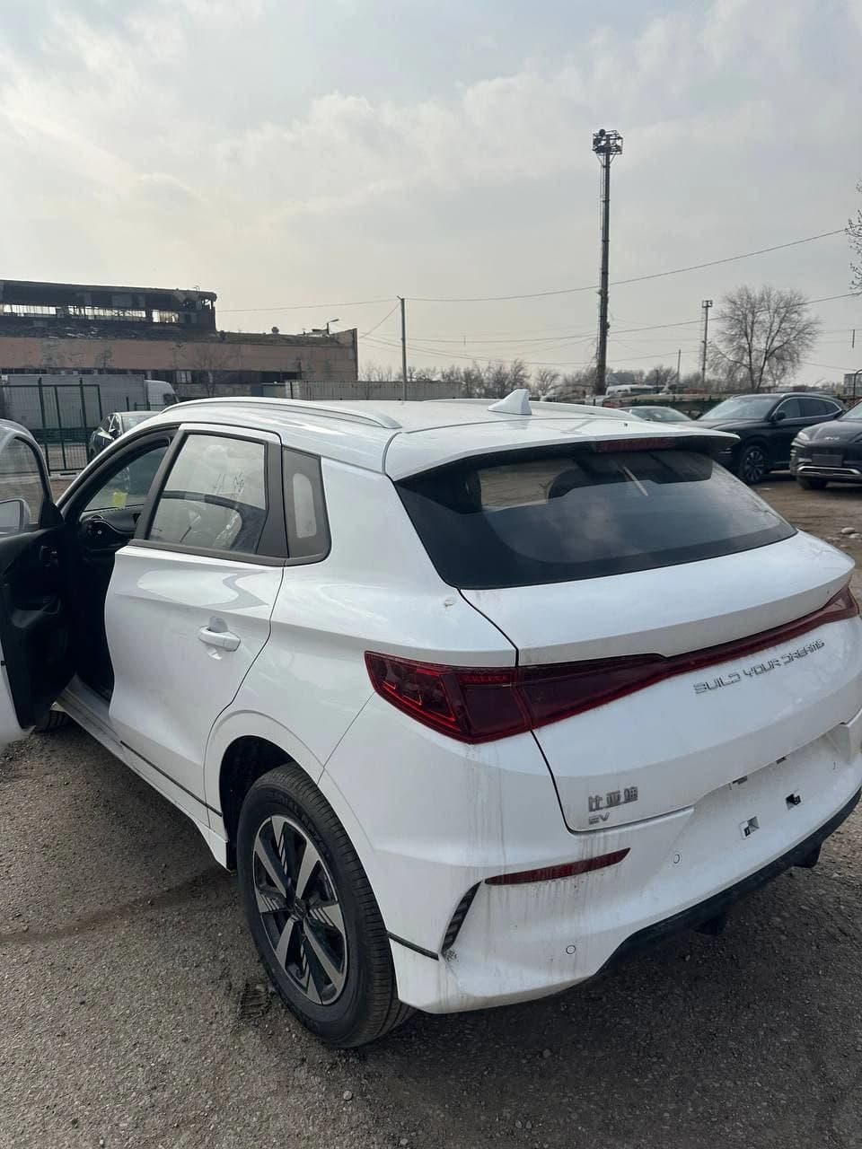 BYD E2 2024 — 3