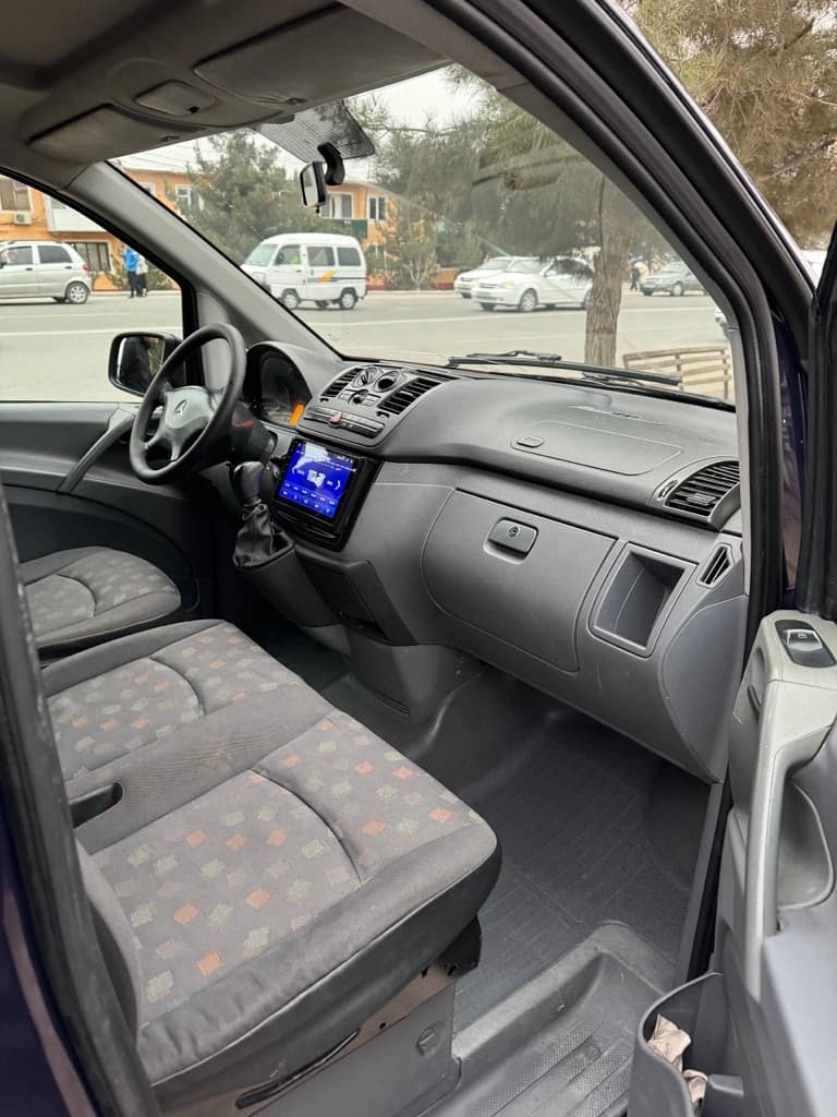 Mercedes-Benz Vito 2009 — 9