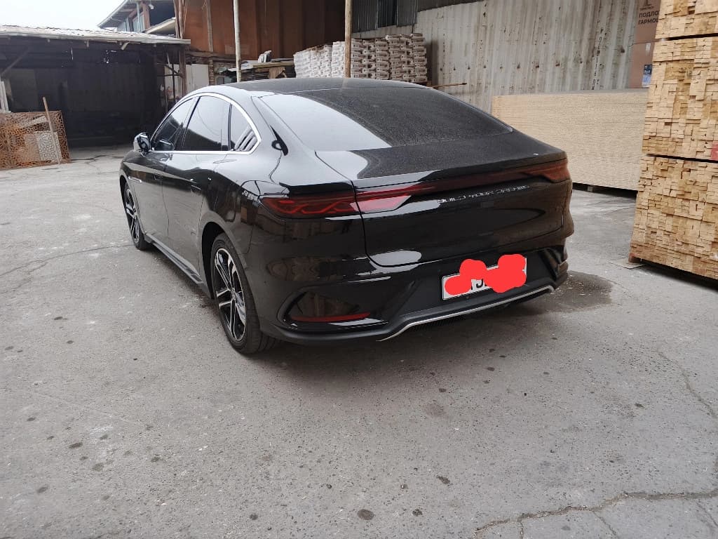 BYD Han 2023 — 3