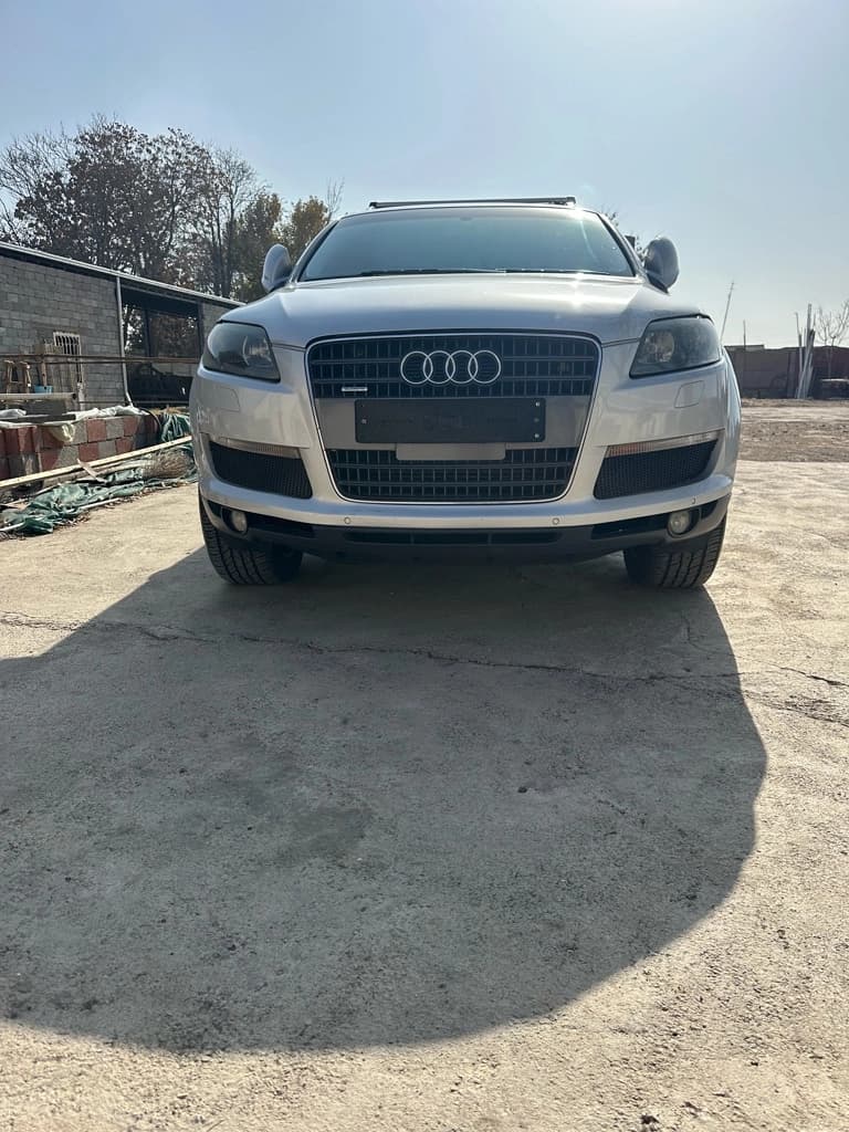 Audi Q7 2008 — 1